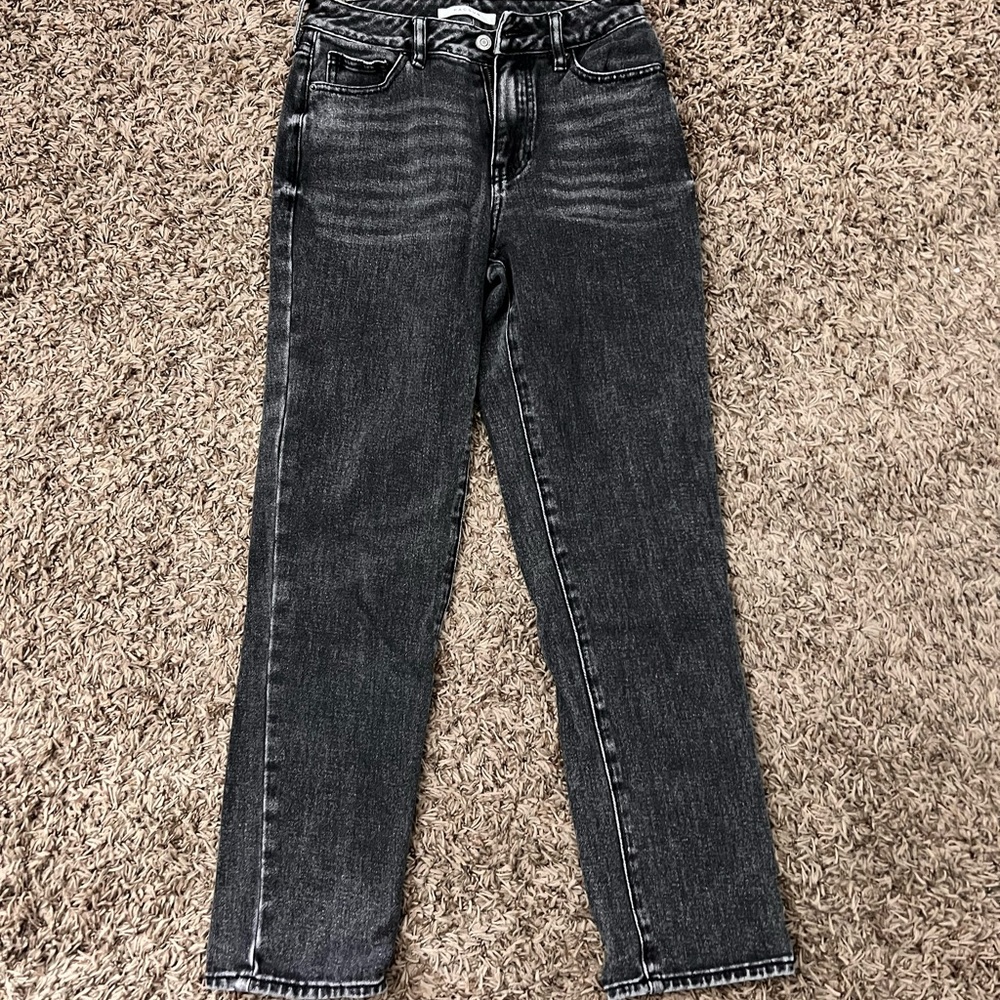 Black mom jeans